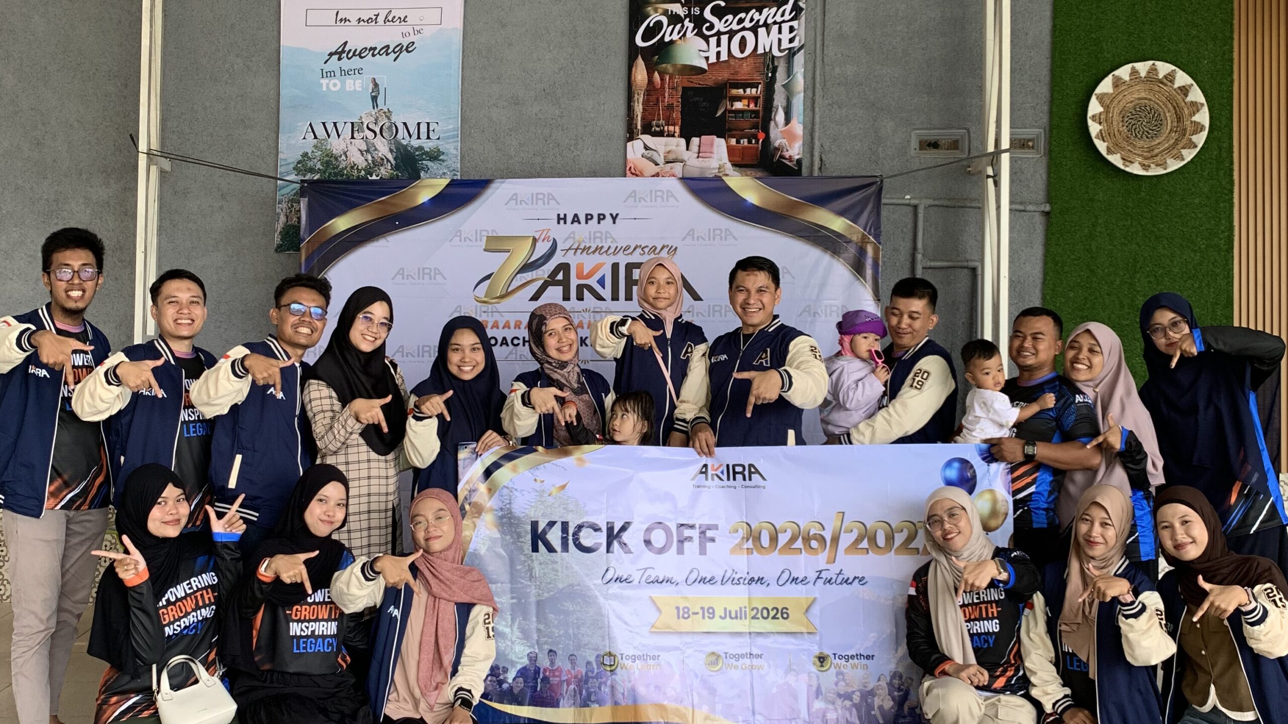 Read more about the article Komitmen Bertumbuh: Kilas Balik Perjalanan AKIRA yang ke-7 Tahun